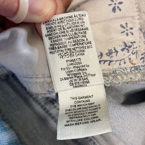 WE THE FREE CRVY Bell Bottom Flared Light Denim Denim Jeans Womens Size 30 - Picture 13 of 14